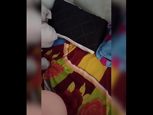 ❤️ Myn keamergenoat bliuwt allinnich thús want har man giet op fakânsje en ik nim de kâns oan om har te neuken en har kont fol mei molke Porno by ús fy.hqpornvideos.ru ❤